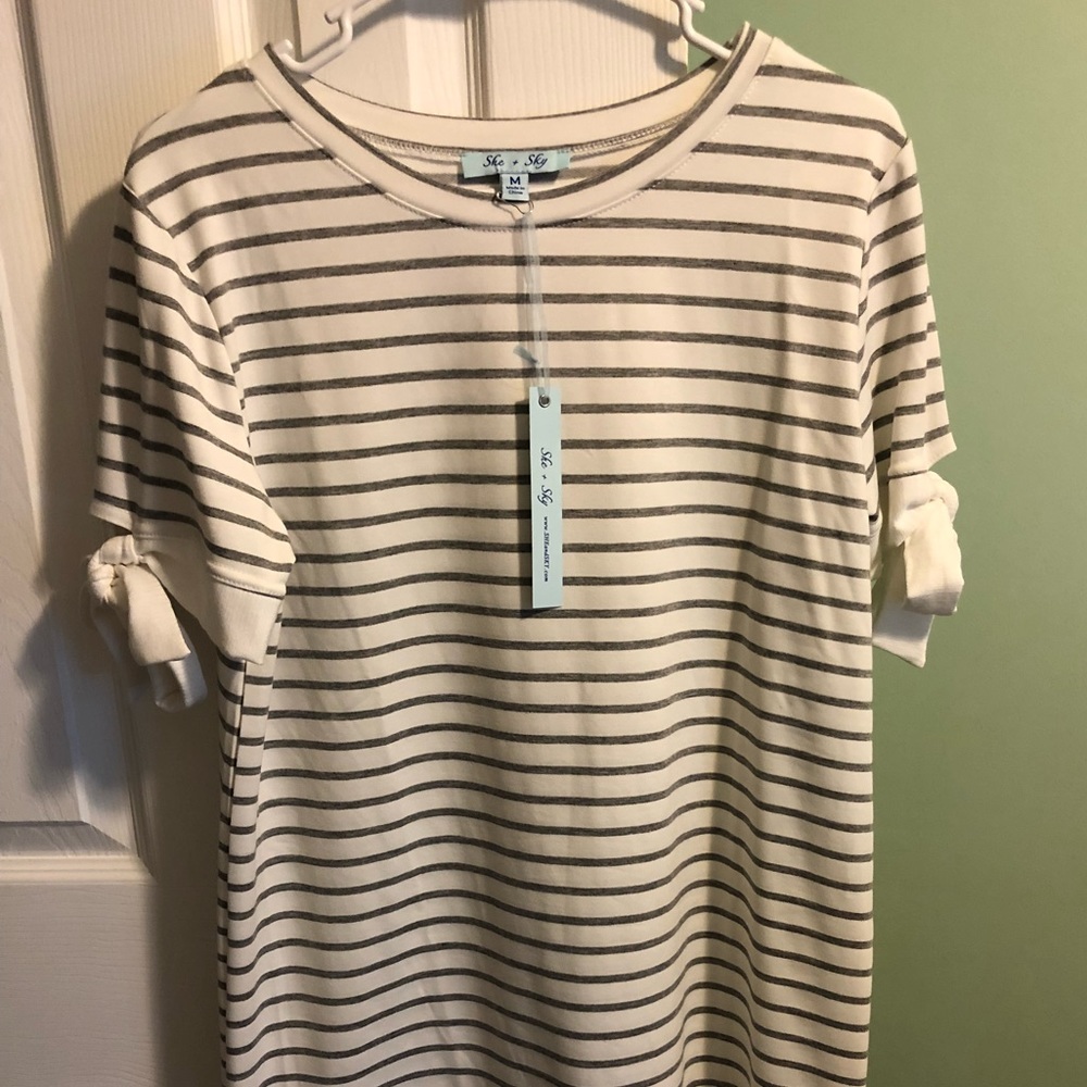 Size medium NWT oversized tunic/dress